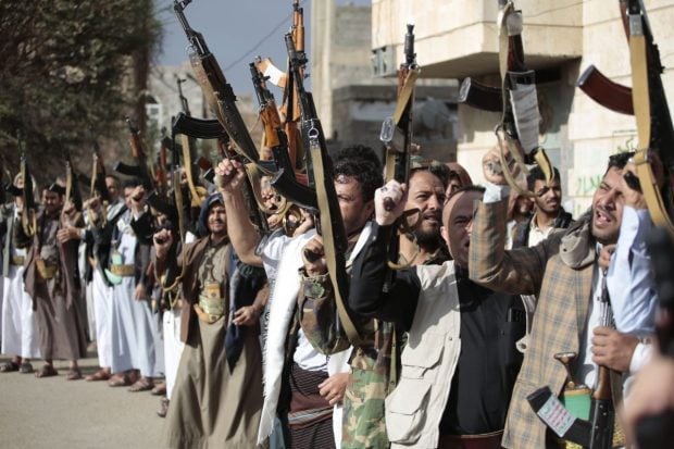 Rebelii houthi susțin că au scufundat prima navă din acest an în Marea Roșie