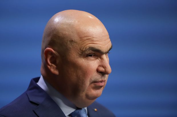 „Dacă ai datorii, nu poți să mai încasezi bani de la stat până nu le achiți”. Ilie Bolojan a anunțat măsuri dure pentru restanțieri în noul pachet de austeritate
