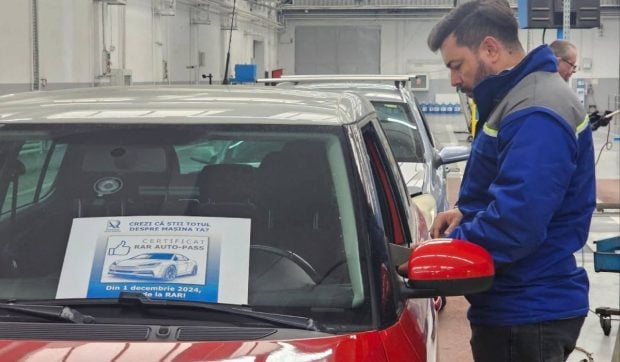 Șoferii români, păcăliți cu certificatul RAR Auto-Pass. RAR avertizează: „Vă exploatează financiar!”