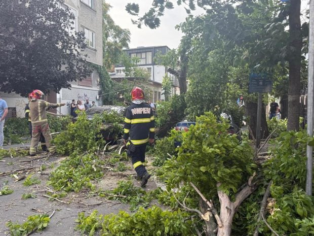 Sute de intervenții ISU după urgia din București și județele învecinate