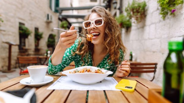 Lanț românesc de restaurante intră în insolvență, deși are aproape 40 de localuri și 400 de angajați