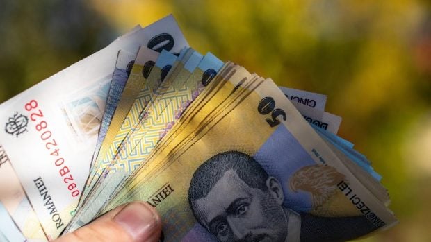Amenzi de până la 25.000 lei pentru comercianții care nu înlocuiesc produsele cu defecte după cumpărare. Cerințele guvernului Bolojan