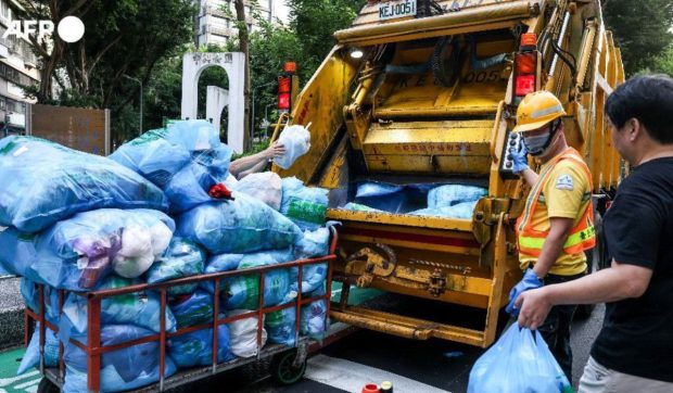 Țara în care oamenii știu că e timpul să ducă gunoiul atunci când aud muzică clasică | VIDEO