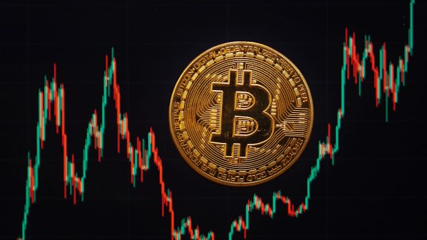 Profitul uriaș pe care l-a făcut un utilizator care a transferat 20.000 de Bitcoin, cumpărați în urmă cu 14 ani