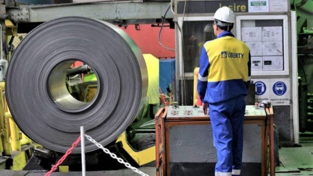 Angajații Liberty Galați vor lucra o zi mai puțin pe săptămână, fără plată, din cauza creșterii facturilor la energie