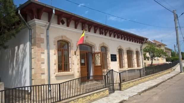 Muzeul „Dinu şi Sevasta Vintilă” – Cum au ajuns zeci de picturi de autori celebri expuse la Topalu