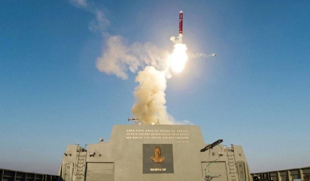 Coreea de Nord vrea să construiască încă o navă de război, după eșecul umilitor de la ultima încercare