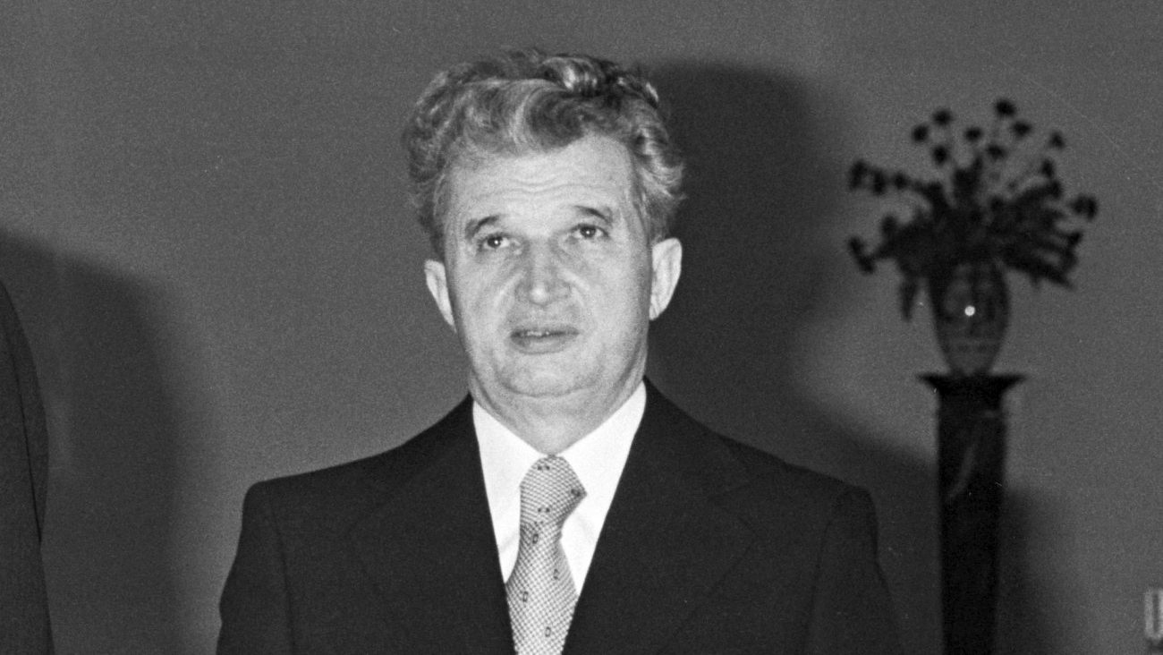 De ce Nicolae Ceaușescu și comunismul sunt tot mai apreciați de români, potrivit sondajelor. Explicația lui Nicușor Dan