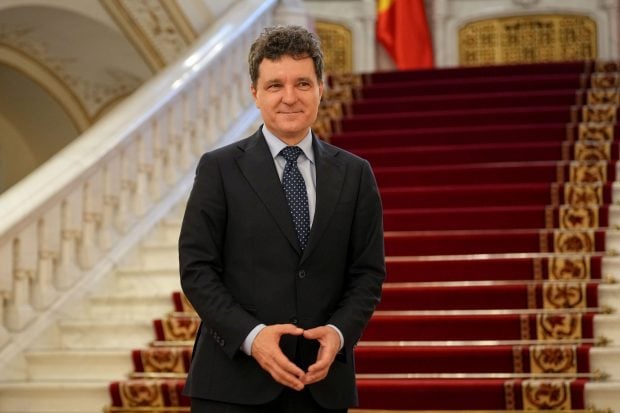 Cine este femeia cu care Nicușor Dan a avut o relație înainte de a fi cu Mirabela Grădinaru. Încă ține legătura cu fosta iubită