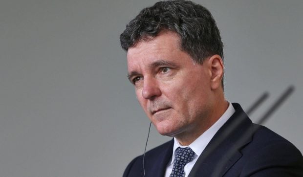 Nicușor Dan încearcă să îi convingă pe fanii lui Călin Georgescu, în cea mai nouă postare pe Facebook: „Îi îndemn să citească”