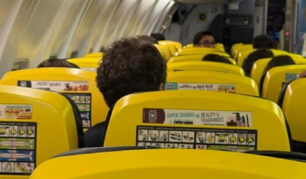 Președintele Nicușor Dan a zburat fără alai, cu o cursă low-cost la Milano. Cine l-a însoțit