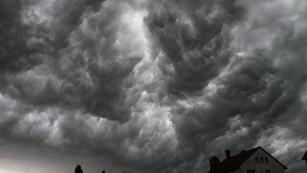 Ploi torențiale, vijelii și instabilitate atmosferică, avertizare de fenomene meteo extreme