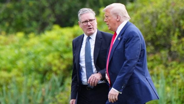 Keir Starmer îl întrerupe pe Donald Trump în timp ce-l critică pe primarul Londrei: „Este un prieten de-al meu”. Reacția președintelui american