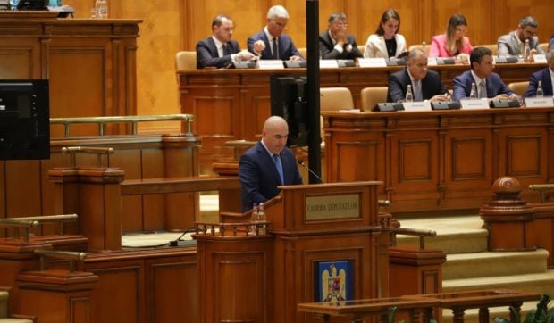 Lista finală a măsurilor din primul pachet adoptat de Guvernul Bolojan: TVA crește la 21%, accizele cu 10%”