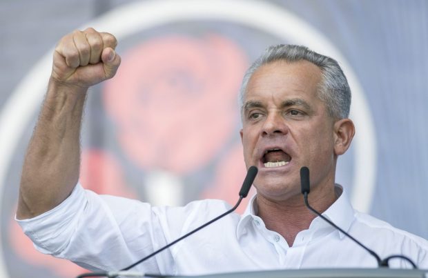 Vladimir Plahotniuc a fost arestat în Grecia. Era căutat de 6 ani și acuzat că ar fi furat un miliard de dolari din Republica Moldova