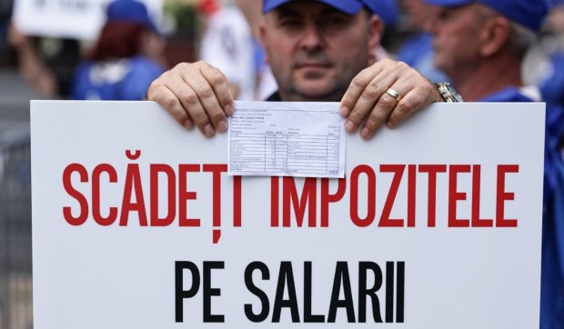 Un angajat al Apelor Române a făcut public fluturașul de salariu: „Muncim în apă, dar nu trăim cu aer”