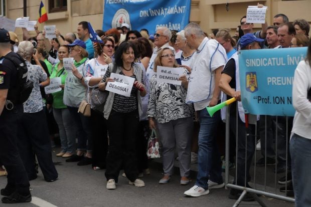 Mesaj pentru sindicatele din Educație: „Țara stă atât de prost încât o grevă în septembrie nu poate aduce nimic”