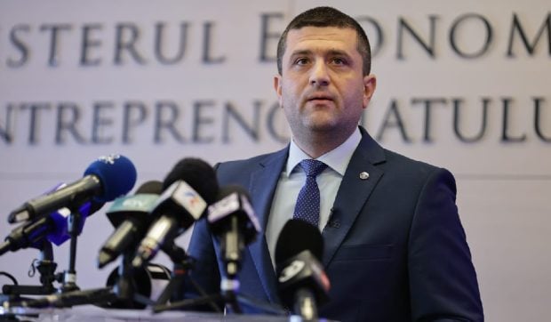 Radu Miruță și-a făcut vacanțele în Grecia și crede că raportul preț-calitate nu este în favoarea turismului românesc. Primarul din Mangalia se va supăra
