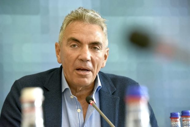 Răspunsul lui Dragoș Anastasiu, întrebat dacă își va tăia și el salariul: „Nu de mine e vorba, ci de cei cu salarii mari”