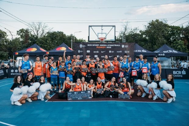 Radu Valahu și Titi Prosop în roluri inedite pe terenul de baschet 3×3 la BCR Sport Arena Streetball Ploiești. Bulevardul Castanilor a devenit Bulevardul Sportului