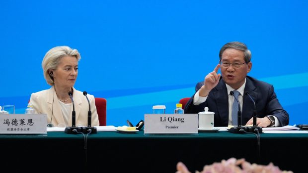 UE și China, summit tensionat la Beijing, care a fost scurtat la o singură zi. Europenii nu acceptă dublul joc al lui Xi Jinping