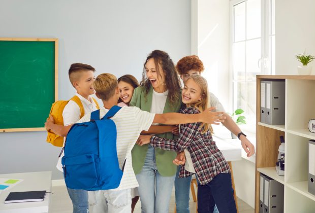 Învățătoarea cu cea mai mare notă din București la Definitivat 2025, iubită în cancelarie, criticată de părinți. „Acum sunt fericiți că mă au la clasă”