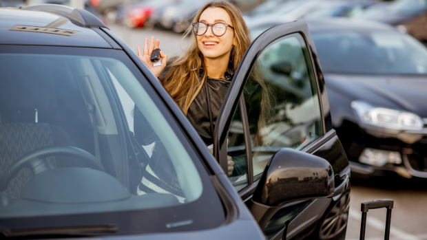 Tot ce trebuie să știi despre serviciul Self-Rent de la Jacob Auto Rent
