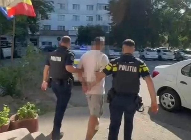 Părăsit de mamă și bătut de tată: un băiețel de 11 ani din Craiova a fost salvat de vecini dintr-o familie ratată