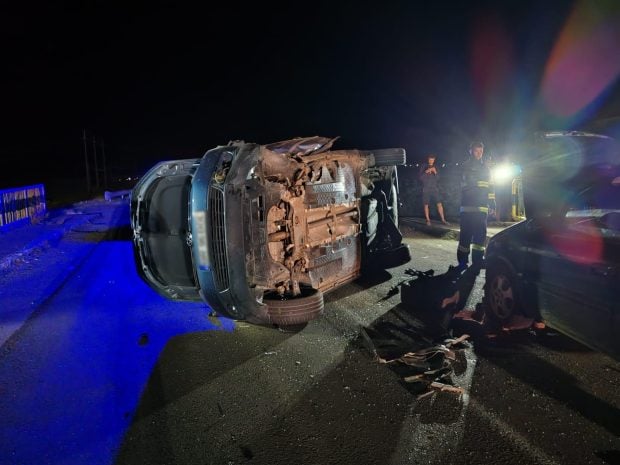 Accident grav pe un pod de pe drumul DJ211A, la Brăila: patru persoane, inclusiv un copil de 12 ani, au ajuns la spital