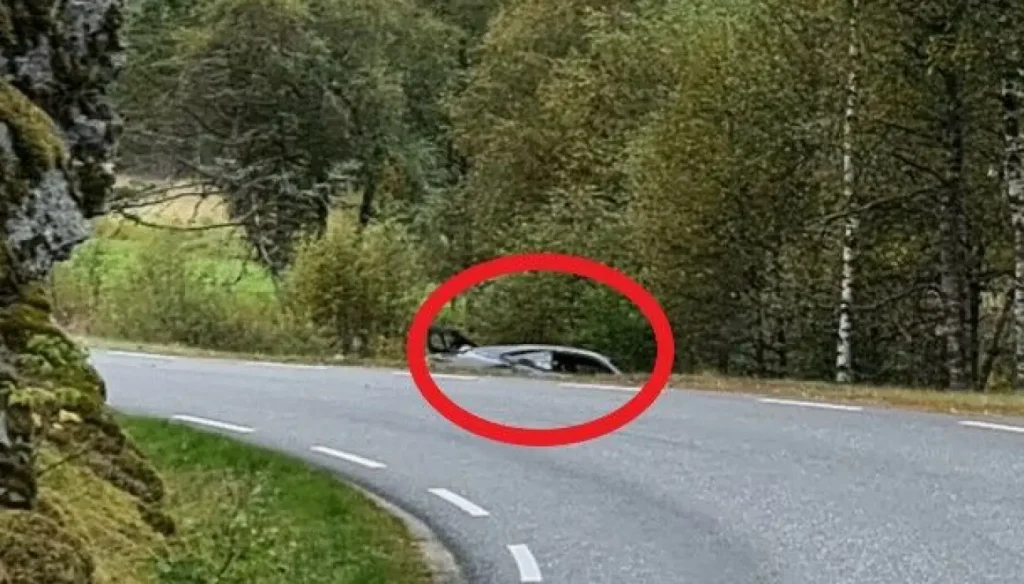 Un șofer cere despăgubiri de un milion de euro după ce a distrus Porsche-ul visurilor sale în prima sa călătorie mai lungă