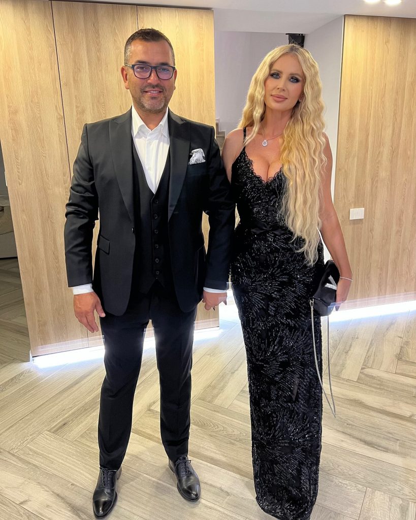 Andreea Bănică, la 47 de ani, impresionează în costum de baie: rețeta succesului ei de familie dezvăluită! 2 andreea banica si lucian mitrea