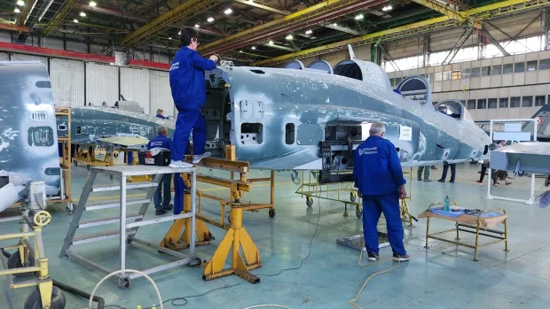 Avioane Craiova angajează zeci de oameni care să înlocuiască pensionarii. Ce posturi se caută