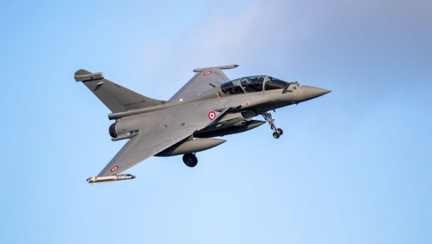 Rafale învinge neașteptat F-35 într-un exercițiu simulat al NATO: Avionul francez l-a surclasat pe cel american. Există însă și un mare „dar”