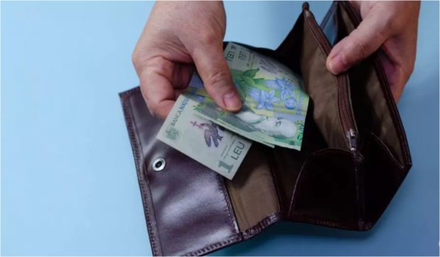 Românii care se bazează pe ajutoarele sociale vor primi mai puțini bani, începând din această lună