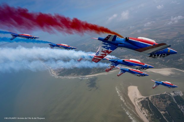 Patrouille de France, una dintre cele mai cunoscute formaţii de acrobaţie aeriană din lume, show în premieră la BIAS 2025