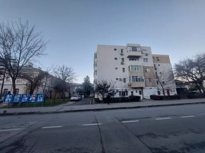 Horia Teodorescu, șeful CJ Tulcea, a spus că nu a știut de steagul Rusiei, deşi firma sa dispune de un apartament în blocul de lângă Muzeul de Artă