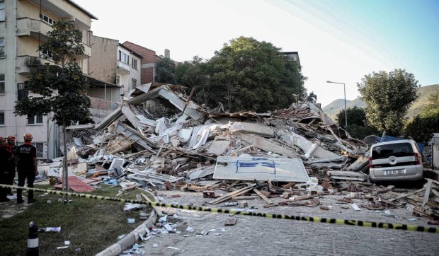 Cutremur de 6.1 în Turcia: un om a murit, 16 clădiri s-au prăbușit