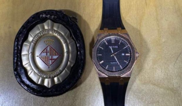 Un hoț de buzunare a crezut că a dat lovitura, furând un Rolex de la încheietura unui turist, în Barcelona. Cât valora, de fapt, ceasul