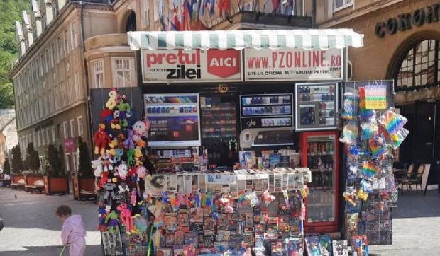 Ultimele chioșcuri de ziare dispar din Brașov: „Mi-a rămas doar imaginea în minte”