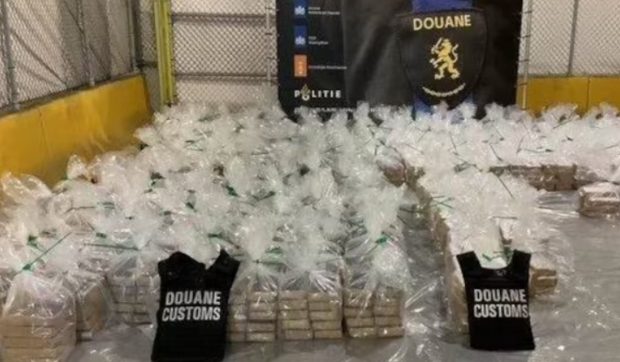 Doi șoferi români de TIR, prinși cu cocaină în camioane, în Olanda: „Credeam că e varză de Bruxelles”