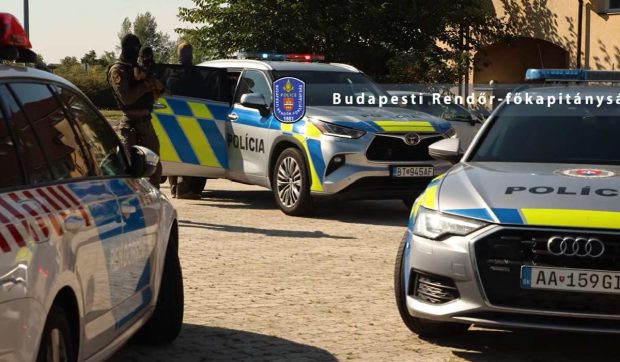 Un bărbat din Ungaria a tăiat degetul mare al soției pe care o ucisese, pentru a se putea conecta la contul ei bancar