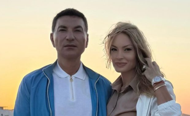 Imagine Stire Apariția lui Cristi Borcea la bustul gol, alături de Valentina Pelinel, pe iaht. Unde se află și cum au reacționat fanii când i-au văzut: „Arată superb” | 2review.ro