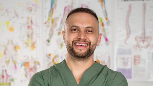 Cristian Drosu, fizioterapeut, specialist în chiropractică și osteopatie: „Românii caută pastila magică. Vor să le treacă orice dintr-o ședință”