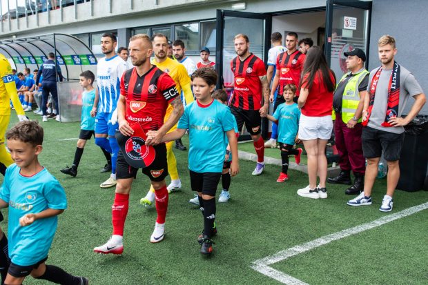 Decizie controversată la meciul dintre Csikszereda și Universitatea Craiova. Ce s-a întâmplat la stadion?