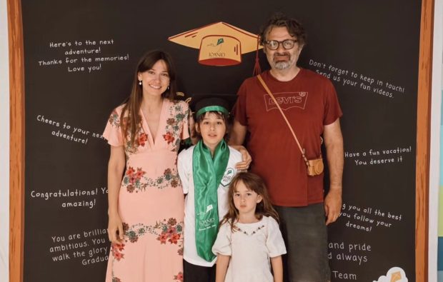 Imagine Stire Copiii Danei Rogoz vor juca pentru prima dată într-un film: „Vor avea și ei câte un rol”. Soțul ei, Radu Dragomir, e regizorul | 2review.ro