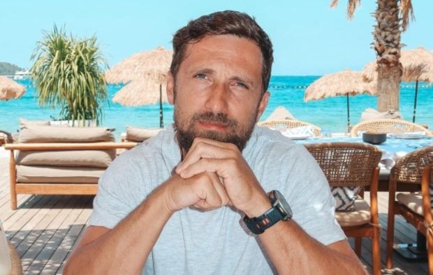 Dani Oțil nu a fost lăsat să intre într-un restaurant din Marbella din cauza ținutei. Cum era îmbrăcat: „Nu m-am mai simțit așa de când aveam 14 ani”