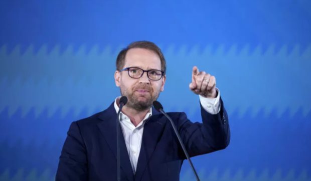 Dominic Fritz vrea să negocieze cu clanul Cârpaci cumpărarea unei clădiri istorice: vila fostului florar imperial Wilhelm Mühle