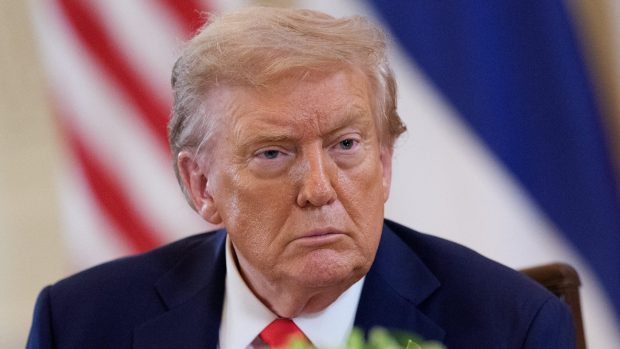 Ziarul favorit al lui Donald Trump îl îndeamnă să-l preseze pe Vladimir Putin cu o copertă specială: „Apasă unde doare mai tare”