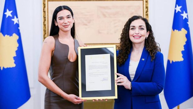Dua Lipa a primit cetățenia kosovară: „Simt că cele două părți ale mele sunt acum una singură”