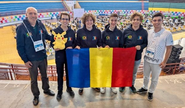 Elevii români au obținut patru medalii de aur la Olimpiada Internațională de Informatică din Bolivia